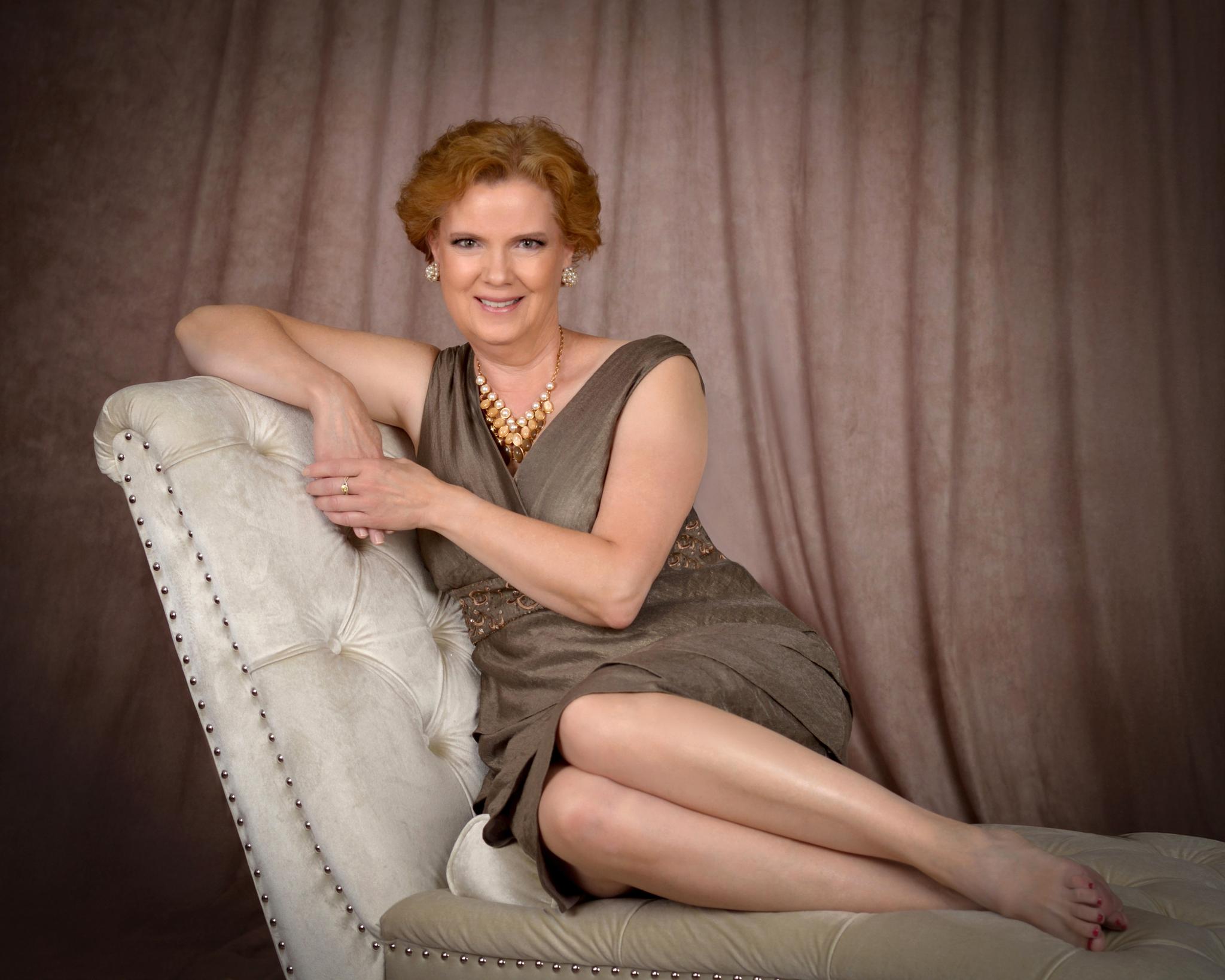 How to Prepare for a Memorable Women Empowerment Portrait Session
